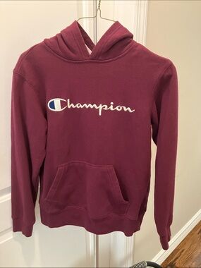 Champion Maroon Script Pullover Hoodie (Kids size Large)